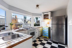 QUEEN ANNE CRAFTSMAN